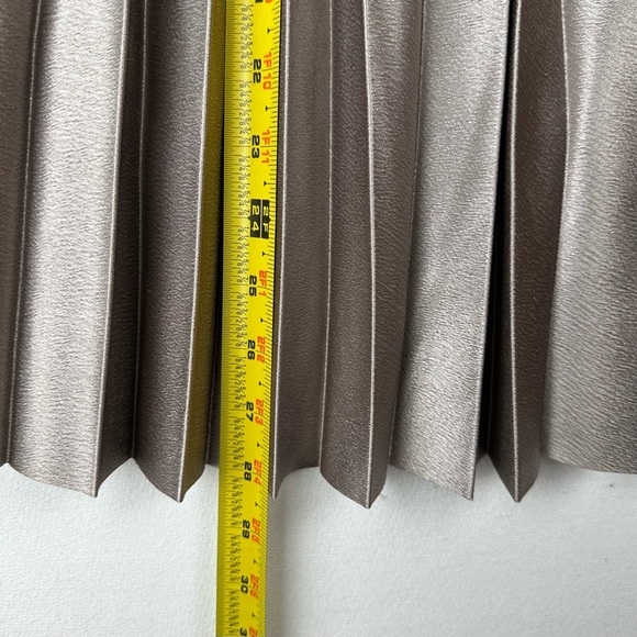 Banana Republic Metallic Pleated Midi Skirt Party Office - Picture 5 of 6